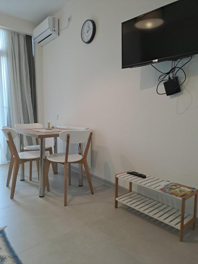 Izo'S Home Kutaisi Bagian luar foto