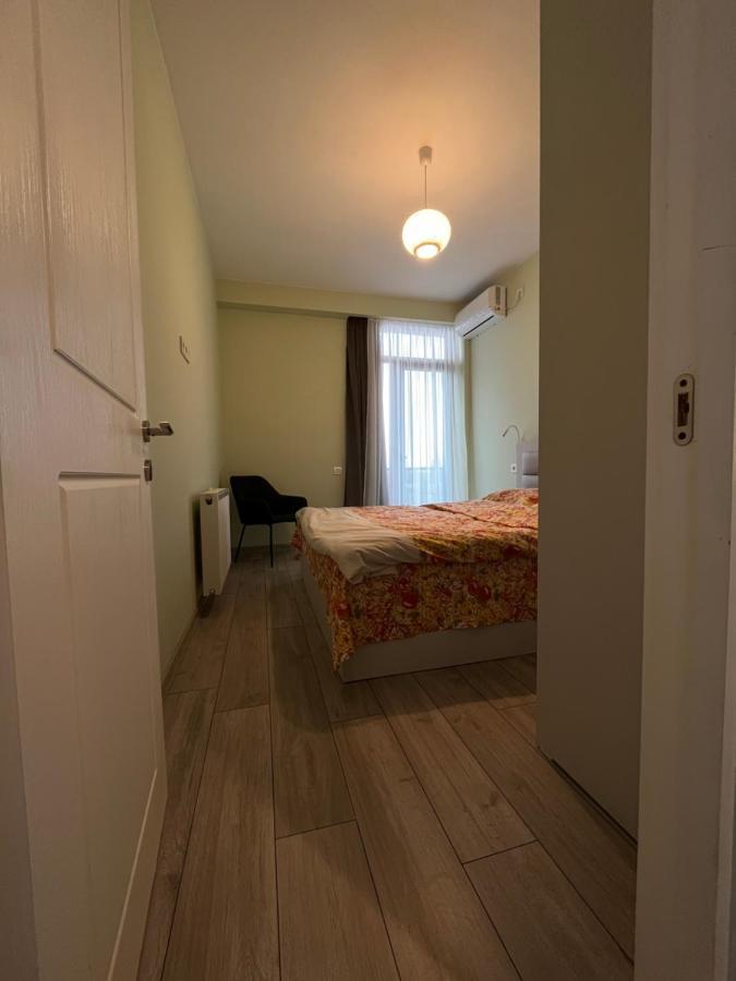 Izo'S Home Kutaisi Bagian luar foto